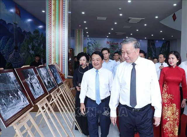 Tổng Bí thư Tô Lâm: Xây dựng Đảng và hệ thống chính trị vững mạnh tại Tuyên Quang - Ảnh 2. Tổng Bí thư Tô Lâm: Xây dựng Đảng và hệ thống chính trị vững mạnh tại Tuyên Quang - Ảnh 2.