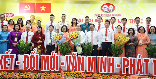 TP HCM: Ông Lê Đức Thanh làm Bí thư Đảng ủy phường Tân Định- Ảnh 2. TP HCM: Ông Lê Đức Thanh làm Bí thư Đảng ủy phường Tân Định- Ảnh 2.