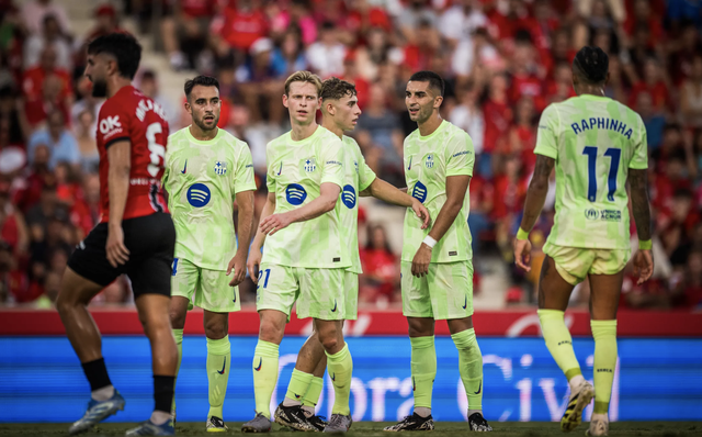 Lamine Yamal tỏa sáng, Barcelona đại thắng Mallorca 3-0 gây tranh cãi- Ảnh 2. Lamine Yamal tỏa sáng, Barcelona đại thắng Mallorca 3-0 gây tranh cãi- Ảnh 2.