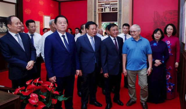 Di tích 48 Hàng Ngang, nơi Chủ tịch Hồ Chí Minh viết Tuyên ngôn Độc lập- Ảnh 3. Di tích 48 Hàng Ngang, nơi Chủ tịch Hồ Chí Minh viết Tuyên ngôn Độc lập- Ảnh 3.