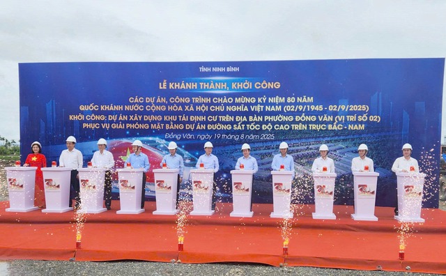 Ảnh: Tổng Bí thư và Thủ tướng dự Lễ khởi công, khánh thành 250 dự án, công trình- Ảnh 13.