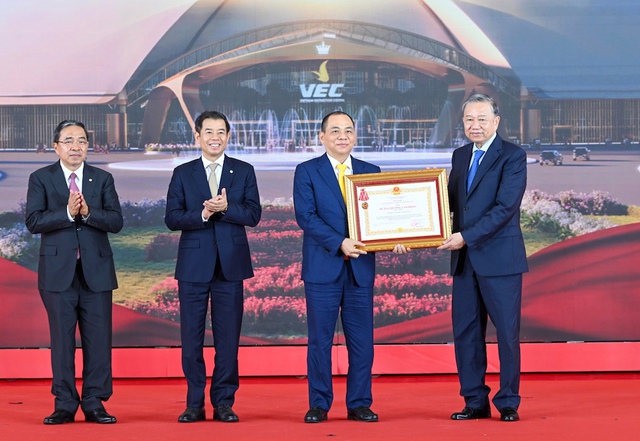 Lãnh đạo nhiều tập đoàn lớn xuất hiện tại sự kiện khởi công, khánh thành 250 dự án- Ảnh 1.