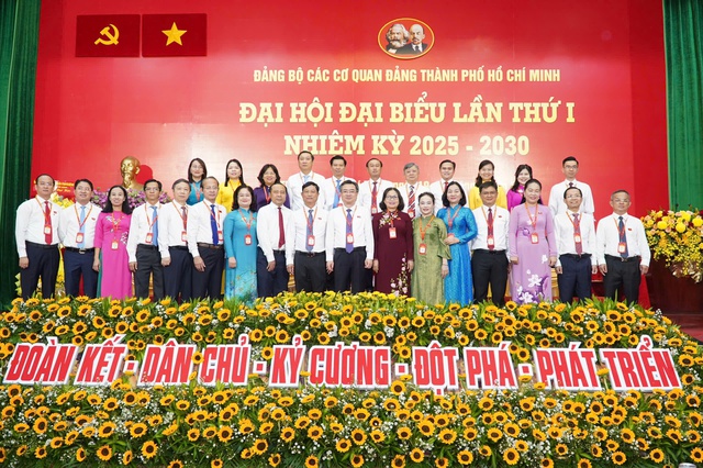 Đảng bộ các cơ quan Đảng TP HCM cùng Thành phố kiến tạo và bứt phá vươn lên- Ảnh 6. Đảng bộ các cơ quan Đảng TP HCM cùng Thành phố kiến tạo và bứt phá vươn lên- Ảnh 6.