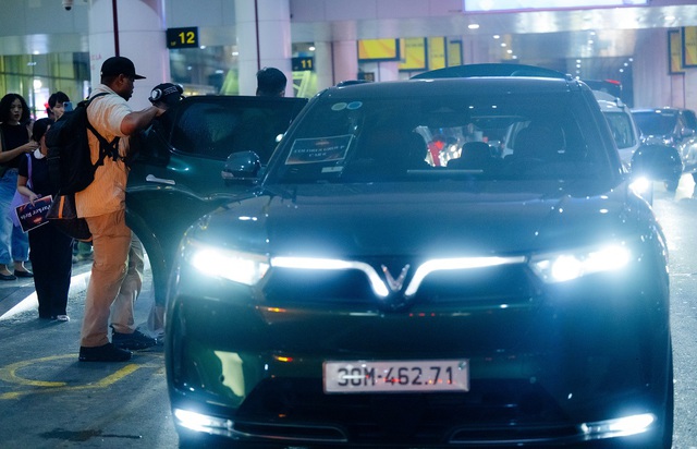 The Kid LAROI đến Việt Nam trong đêm, dân mạng rần rần "anh qua sớm đi du lịch à?"- Ảnh 3.