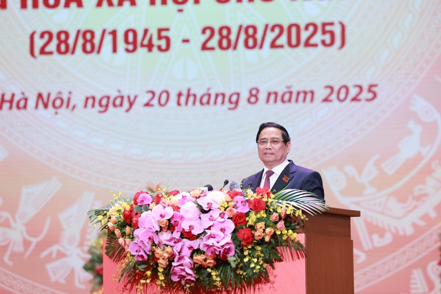 Tổng Bí thư Tô Lâm dự lễ kỷ niệm 80 năm thành lập Chính phủ- Ảnh 3. Tổng Bí thư Tô Lâm dự lễ kỷ niệm 80 năm thành lập Chính phủ- Ảnh 3.