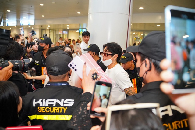 8Wonder 2025: Cột mốc mới khi một đại nhạc hội quốc tế “sold out" 50.680 vé- Ảnh 1.