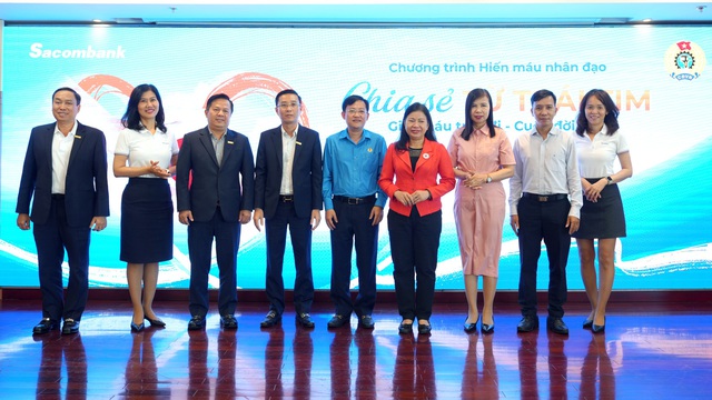 Sacombank tiếp nối hành trình “Chia sẻ từ trái tim” 2025- Ảnh 1.