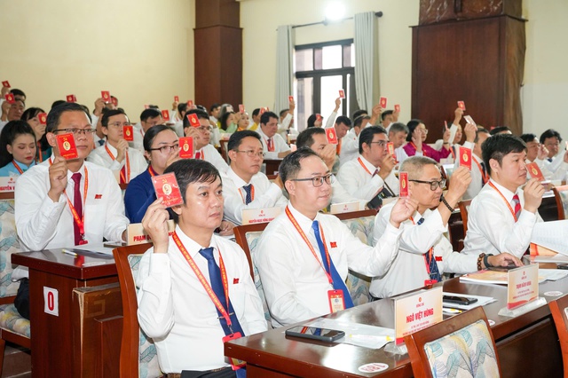 Khai mạc Đại hội đại biểu Đảng bộ UBND TP HCM nhiệm kỳ 2025 - 2030 - Ảnh 4.