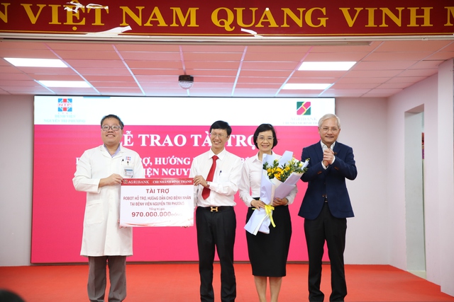 Agribank chung tay nâng cao chất lượng y tế- Ảnh 2.