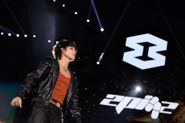 Hơn 50.000 khán giả quẩy từ chiều tới khuya ở 8Wonder - Moments of Wonder- Ảnh 3. Hơn 50.000 khán giả quẩy từ chiều tới khuya ở 8Wonder - Moments of Wonder- Ảnh 3.