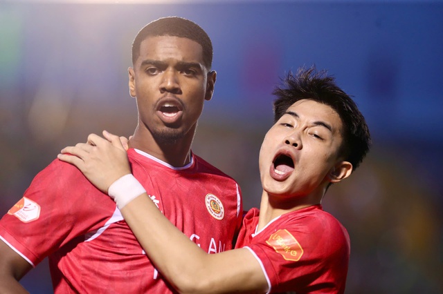 CAHN thắng Becamex TP HCM 3-0, Quang Hải tỏa sáng rực rỡ - Ảnh 1.