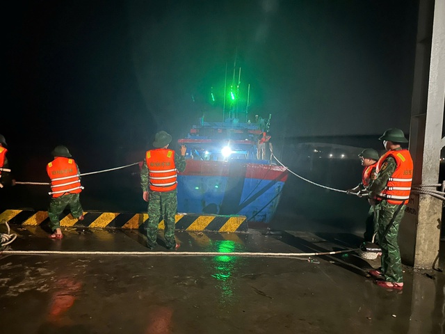 Bão số 5 (Kajiki) gây mưa lớn và gió mạnh tại Hà Tĩnh, Quảng Trị - Ảnh 5. Bão số 5 (Kajiki) gây mưa lớn và gió mạnh tại Hà Tĩnh, Quảng Trị - Ảnh 5.