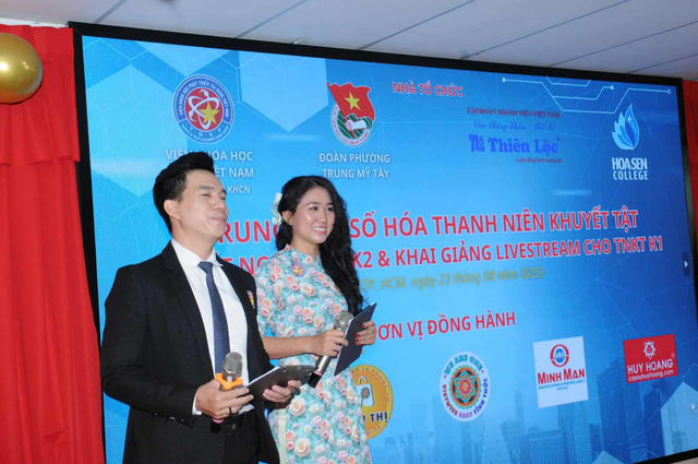 Cấp giấy chứng nhận lớp livestream thực chiến cho 60 người khuyết tật - Ảnh 2.