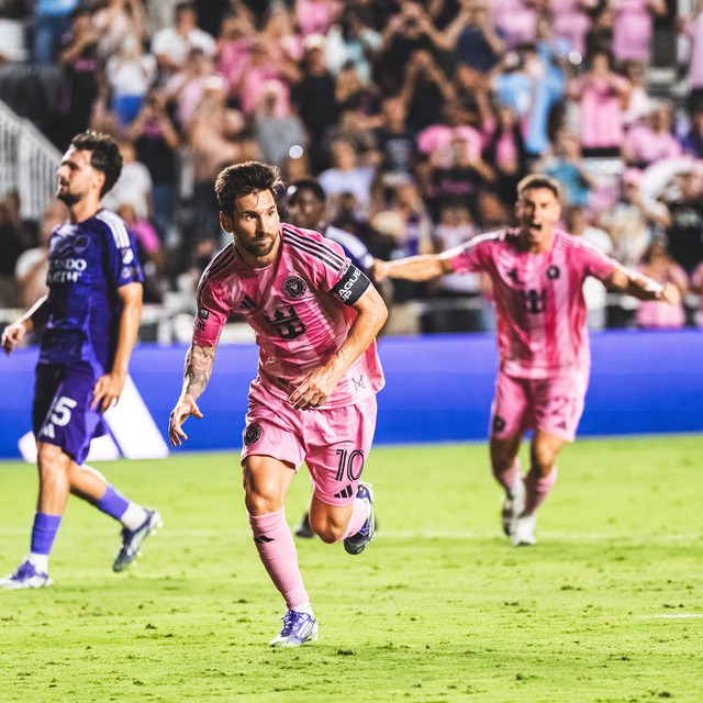 Messi lập cú đúp, Inter Miami ngược dòng vào chung kết Leagues Cup- Ảnh 1. Messi lập cú đúp, Inter Miami ngược dòng vào chung kết Leagues Cup- Ảnh 1.