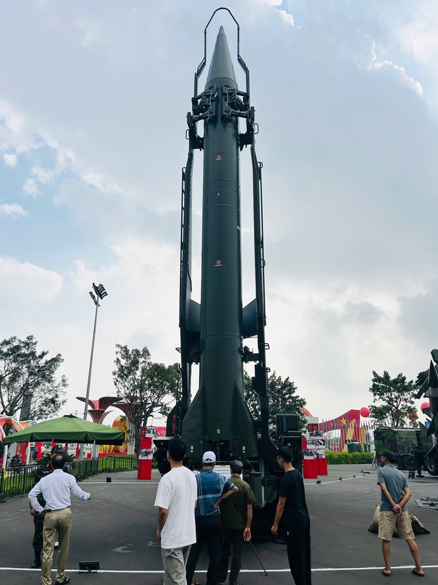 Ngắm dàn tên lửa đối hạm "Sông Hồng", tên lửa S-125-VT tại triển lãm thành tựu đất nước- Ảnh 11. Ngắm dàn tên lửa đối hạm "Sông Hồng", tên lửa S-125-VT tại triển lãm thành tựu đất nước- Ảnh 11.