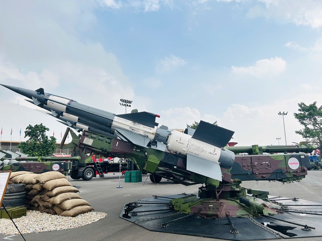 Ngắm dàn tên lửa đối hạm "Sông Hồng", tên lửa S-125-VT tại triển lãm thành tựu đất nước- Ảnh 17. Ngắm dàn tên lửa đối hạm "Sông Hồng", tên lửa S-125-VT tại triển lãm thành tựu đất nước- Ảnh 17.