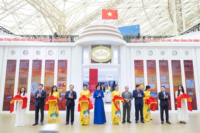 Nam A Bank – Dấu ấn công nghệ trong kỷ nguyên vươn mình của đất nước- Ảnh 1.