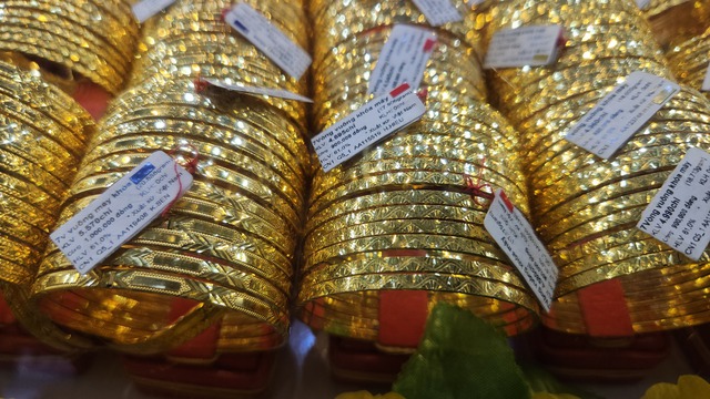 Giá vàng hôm nay 7 - 12: Duy trì đỉnh cao , dự báo tăng tiếp theo - Ảnh 2.