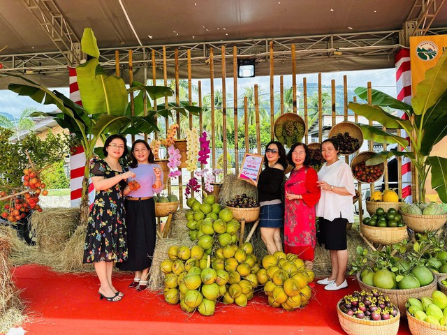 Không khí sôi động tại Lễ hội trái cây, ẩm thực Lâm Sơn dịp Quốc khánh- Ảnh 2.