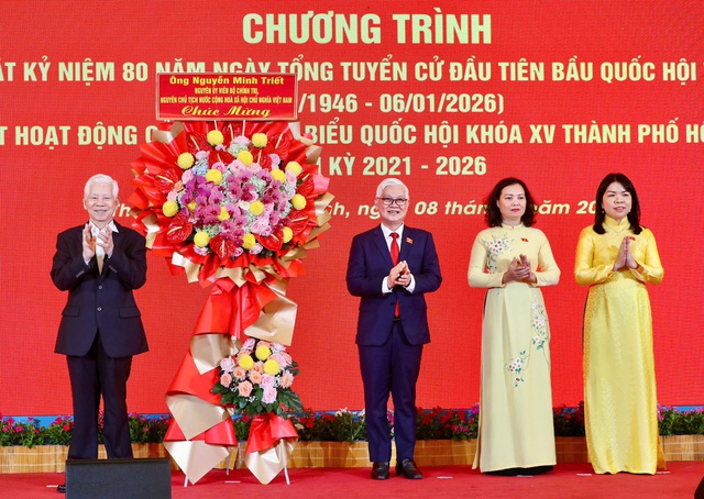 80 năm Ngày Tổng tuyển cử đầu tiên: Tinh thần
phụng sự nhân dân tiếp nối- Ảnh 4. 80 năm Ngày Tổng tuyển cử đầu tiên: Tinh thần
phụng sự nhân dân tiếp nối- Ảnh 4.