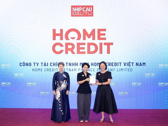 Home Credit được vinh danh Tốp 50 doanh nghiệp phát triển bền vững tiêu biểu 2025- Ảnh 1. Home Credit được vinh danh Tốp 50 doanh nghiệp phát triển bền vững tiêu biểu 2025- Ảnh 1.
