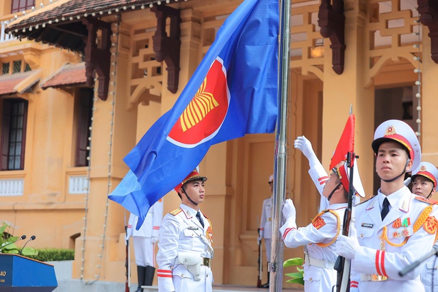 Trang trọng Lễ thượng cờ ASEAN tại Hà Nội- Ảnh 9.