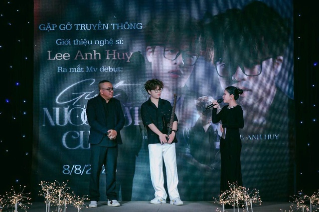 Ca sĩ trẻ Lee Anh Huy ra mắt MV "Giọt nước mắt cuối cùng"- Ảnh 1. Ca sĩ trẻ Lee Anh Huy ra mắt MV "Giọt nước mắt cuối cùng"- Ảnh 1.