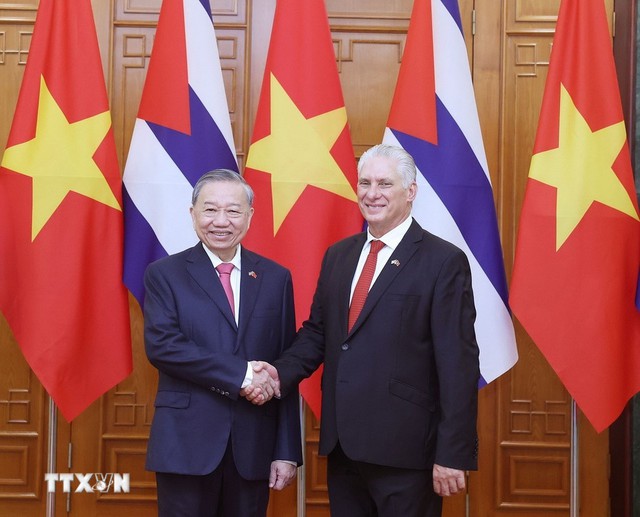 Tổng Bí thư chủ trì lễ đón chính thức Bí thư thứ Nhất, Chủ tịch nước Cuba- Ảnh 4. Tổng Bí thư chủ trì lễ đón chính thức Bí thư thứ Nhất, Chủ tịch nước Cuba- Ảnh 4.