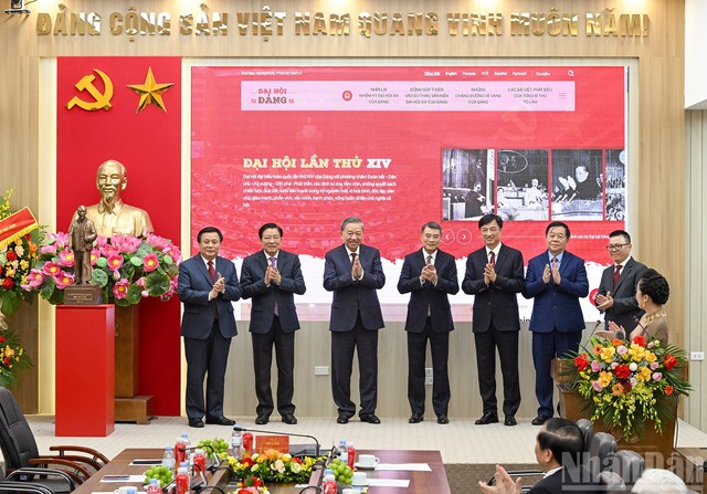 Tổng Bí thư Tô Lâm dự lễ ra mắt Trang thông tin điện tử "Đảng Cộng sản Việt Nam - Đại hội XIV"- Ảnh 3. Tổng Bí thư Tô Lâm dự lễ ra mắt Trang thông tin điện tử "Đảng Cộng sản Việt Nam - Đại hội XIV"- Ảnh 3.