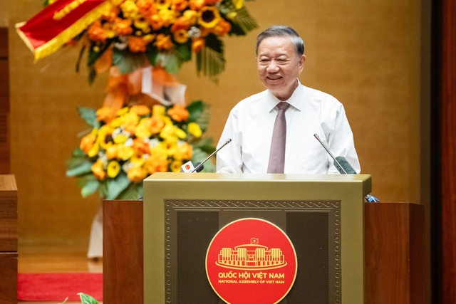 Tổng Bí thư Tô Lâm: "Bình dân học vụ số" phải trở thành một phong trào cách mạng- Ảnh 2. Tổng Bí thư Tô Lâm: "Bình dân học vụ số" phải trở thành một phong trào cách mạng- Ảnh 2.