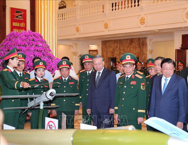 Tổng Bí thư Tô Lâm Tham dự lễ kỷ niệm 80 năm Tổng cục Công nghiệp Quốc phòng - Ảnh 4.