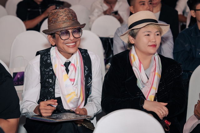 Những ai đến chúc mừng 30 năm ca hát của Đinh Tiến Đạt?  - Ảnh 6.