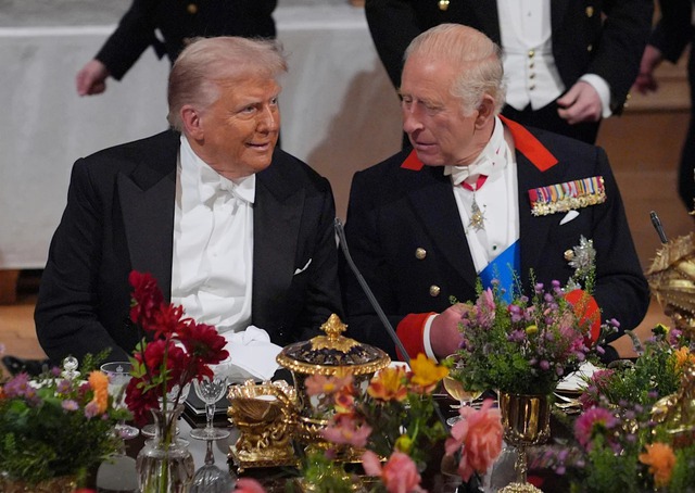 Ông Donald Trump khiến khách mời tham dự quốc yến tại lâu đài Windsor bật cười - Ảnh 3.