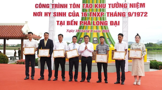 Khánh thành Khu tưởng niệm 16 thanh niên xung phong tại Bến phà Long Đại - Ảnh 5.