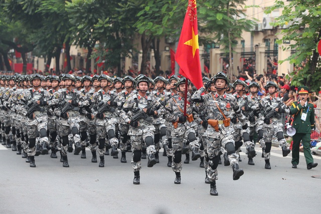 Emotional, proud rally and parade mark 80th National Day - Ảnh 25. Emotional, proud rally and parade mark 80th National Day - Ảnh 25.