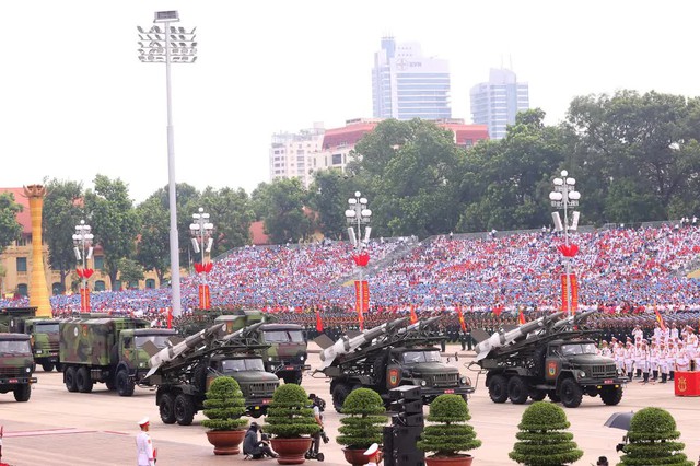 Emotional, proud rally and parade mark 80th National Day - Ảnh 11. Emotional, proud rally and parade mark 80th National Day - Ảnh 11.