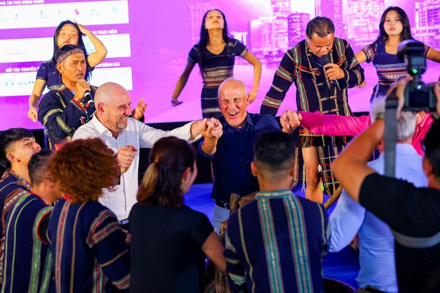 Huyền thoại thế giới cùng di sản Việt Nam- Ảnh 4.