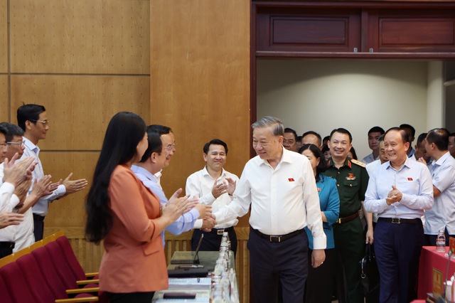 Tổng Bí thư: Chính quyền địa phương 2 cấp đã từng bước hoạt động ổn định, hiệu quả- Ảnh 2. Tổng Bí thư: Chính quyền địa phương 2 cấp đã từng bước hoạt động ổn định, hiệu quả- Ảnh 2.