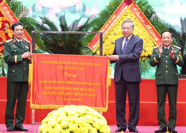 Tổng Bí thư: Phong trào Thi đua Quyết thắng toàn quân tạo đột phá mới trong xây dựng quân đội- Ảnh 3. Tổng Bí thư: Phong trào Thi đua Quyết thắng toàn quân tạo đột phá mới trong xây dựng quân đội- Ảnh 3.