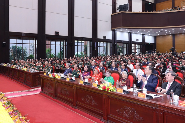 Tổng Bí thư: Phong trào Thi đua Quyết thắng toàn quân tạo đột phá mới trong xây dựng quân đội- Ảnh 2. Tổng Bí thư: Phong trào Thi đua Quyết thắng toàn quân tạo đột phá mới trong xây dựng quân đội- Ảnh 2.