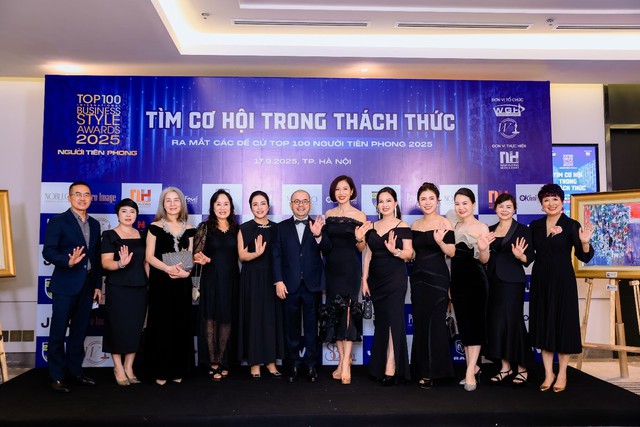 Doanh nhân Hà Nội hội ngộ tại  Top 100 Người tiên phong 2025 - Ảnh 1.