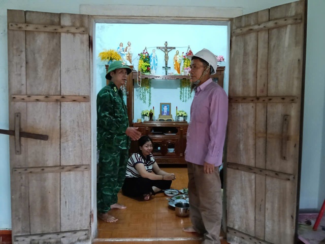 Miền Trung: Bộ đội Biên phòng trực 100% quân số đối phó bão số 10 Bualoi- Ảnh 11.