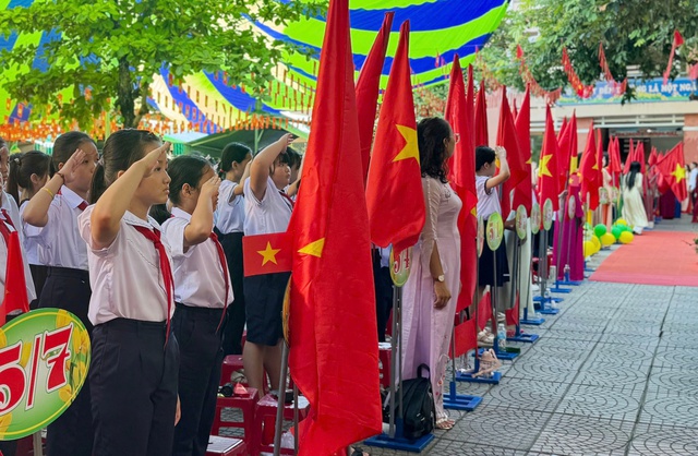 Tưng bừng khai giảng năm học mới đặc biệt chưa từng có - Ảnh 38.