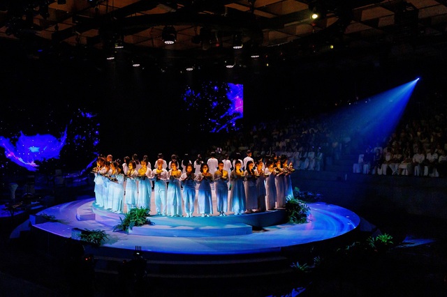 Journey Into Silence - Hành trình khám phá hạnh phúc và thịnh vượng từ bên trong- Ảnh 1. Journey Into Silence - Hành trình khám phá hạnh phúc và thịnh vượng từ bên trong- Ảnh 1.