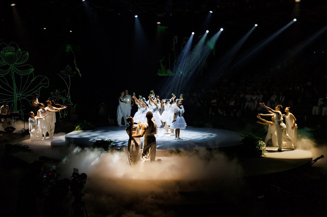 Journey Into Silence - Hành trình khám phá hạnh phúc và thịnh vượng từ bên trong- Ảnh 2. Journey Into Silence - Hành trình khám phá hạnh phúc và thịnh vượng từ bên trong- Ảnh 2.