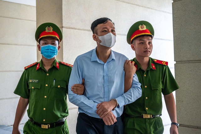 Cựu phó Chủ nhiệm Văn phòng Quốc hội, cựu Trợ lý Chủ tịch Quốc hội hầu toà - Ảnh 3.