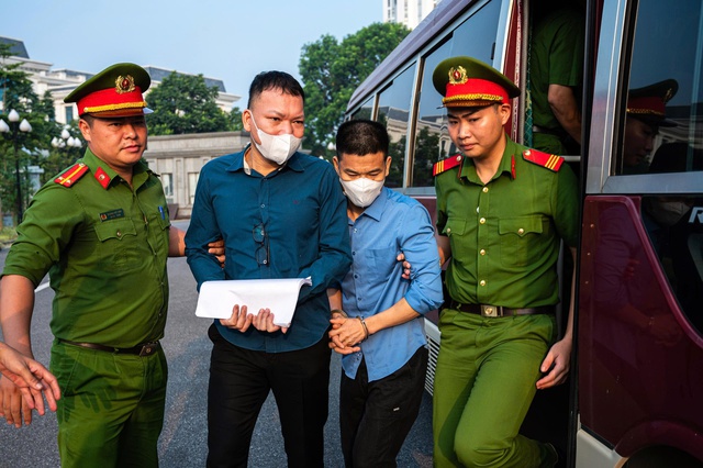 Cựu phó Chủ nhiệm Văn phòng Quốc hội, cựu Trợ lý Chủ tịch Quốc hội hầu toà - Ảnh 5.