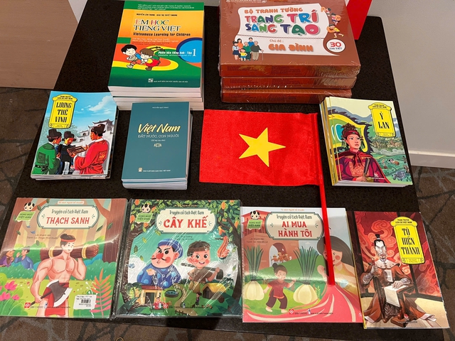 Thứ trưởng Ngoại giao thăm cửa hàng của người Việt tại Cộng hòa Síp- Ảnh 4. Thứ trưởng Ngoại giao thăm cửa hàng của người Việt tại Cộng hòa Síp- Ảnh 4.