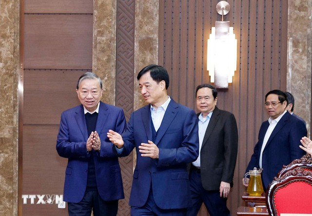 Những h&igrave;nh ảnh Tổng B&iacute; thư T&ocirc; L&acirc;m l&agrave;m việc với Ban Thường vụ Th&agrave;nh ủy H&agrave; Nội về tầm nh&igrave;n 100 năm - Ảnh 2.