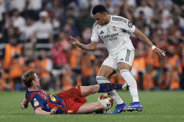 Barcelona hạ Real Madrid trận siêu kinh điển, bảo vệ Siêu cúp Tây Ban Nha - Ảnh 8.